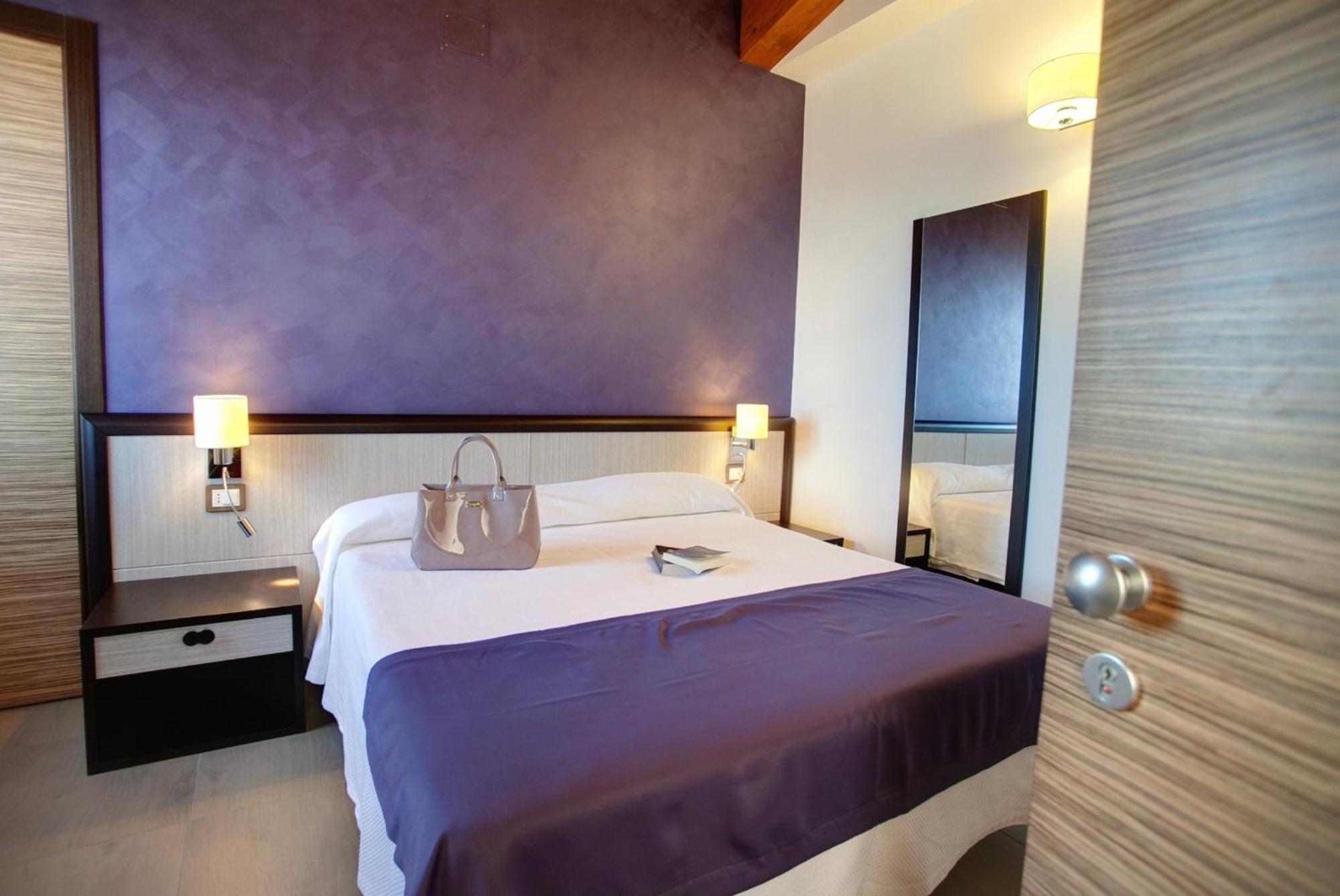 Il Belvedere Guest House Scalea Exterior foto